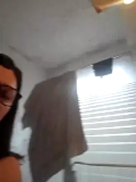 Snapshot of Aambre95Esexy chatting on 11.12.25 Aambre95Esexy online show from 11.12.25