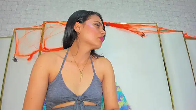 thalia888  online show from 10.28.25