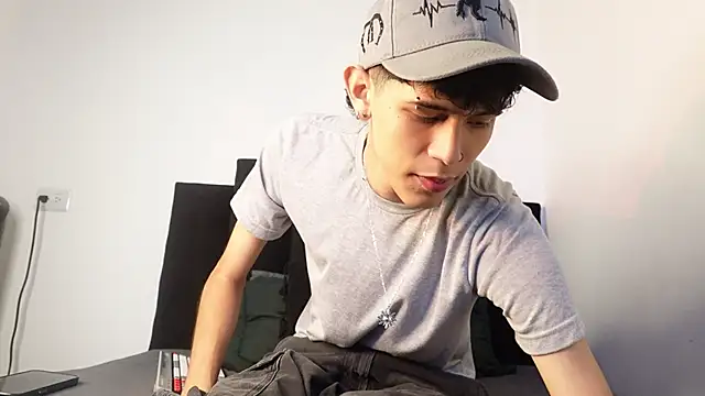 alexmark  online show from 11.28.25