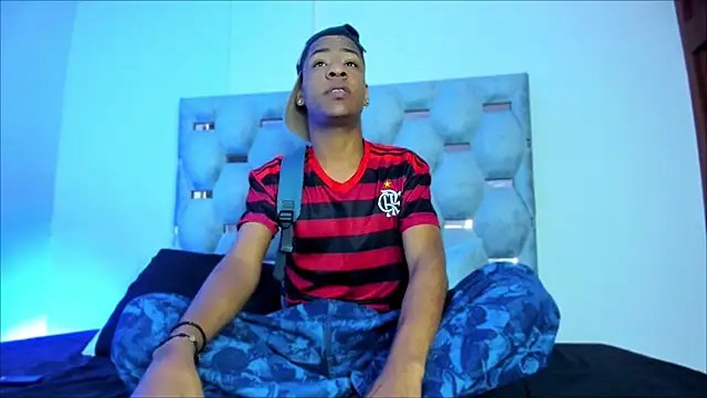 tiago xxx  online show from 10.03.25