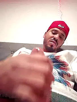 Danypeluche online show from 12.21.25