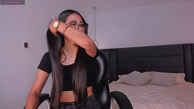 BonnyRose online show from 11.29.25