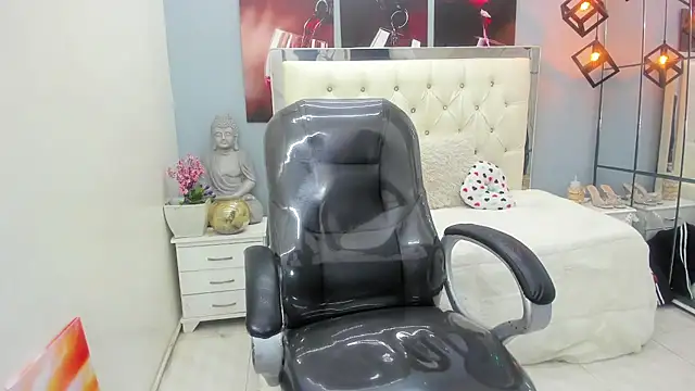 Eilish hall online show from 12.14.25