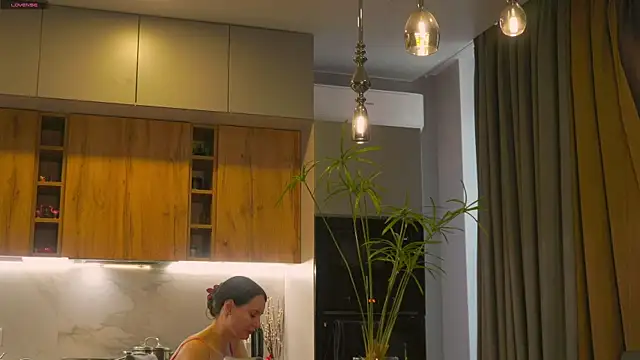 Snapshot of Anny_Molly chatting on 11.09.25 Anny Molly online show from 11.09.25