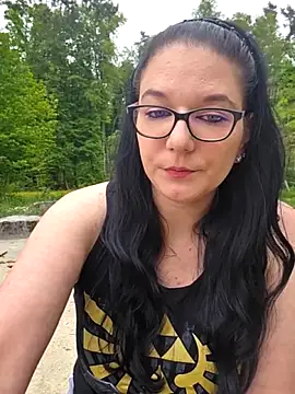 Snapshot of Swiss_Lady chatting on 04.28.26 Swiss Lady online show from 04.28.26