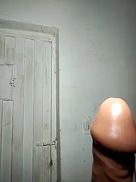 Snapshot of Georgina_Bigboobs chatting on 09.21.25 Georgina Bigboobs online show from 09.21.25