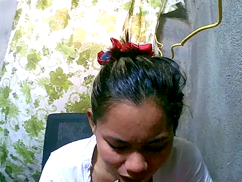 Sweeetgurll online show from 10.17.25