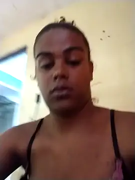 Snapshot of Darcybrenner chatting on 10.14.25 Darcybrenner online show from 10.14.25