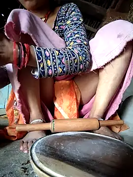 Snapshot of Monika_thakurr chatting on 06.14.26 Monika thakurr online show from 06.14.26