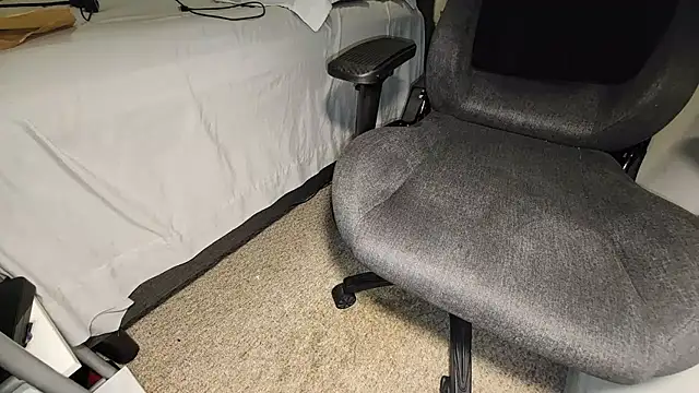 Snapshot of catt18 chatting on 10.30.25 catt18 online show from 10.30.25