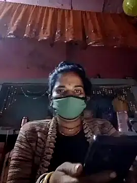 Snapshot of Hot_ashna chatting on 11.18.25 Hot ashna online show from 11.18.25