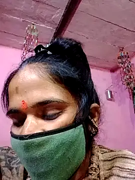 Snapshot of Hot_ashna chatting on 11.20.25 Hot ashna online show from 11.20.25