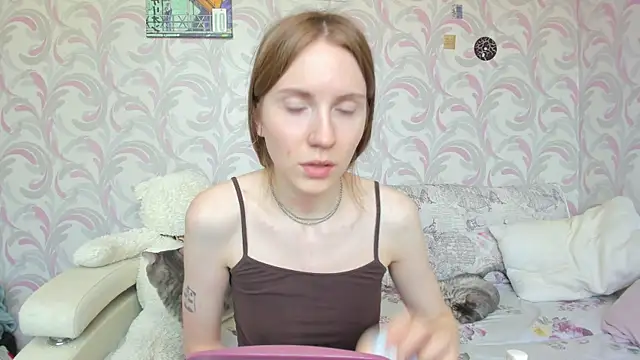 Kelly Gerzikaa online show from 06.06.26