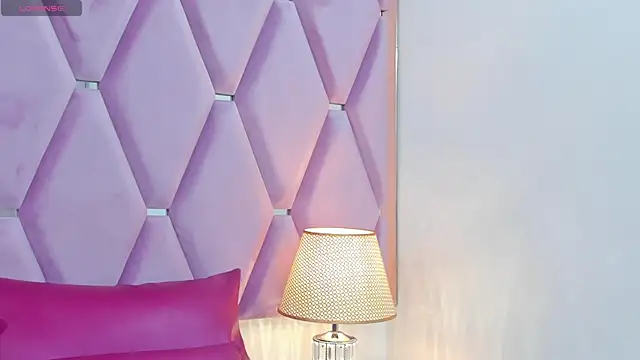 MaskedGirl  online show from 11.27.25