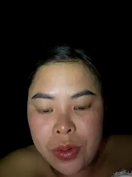 Snapshot of han-cute chatting on 09.19.25 han-cute online show from 09.19.25