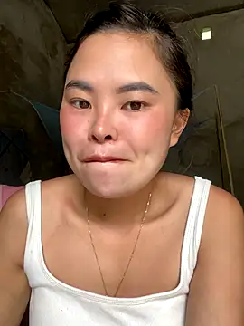 Snapshot of han-cute chatting on 09.27.25 han-cute online show from 09.27.25