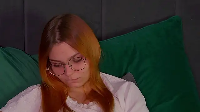 BellaMarebelle online show from 10.18.25