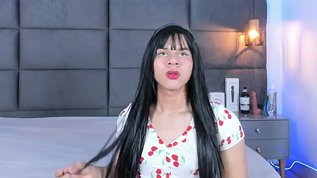 Slenna Moon online show from 09.22.25