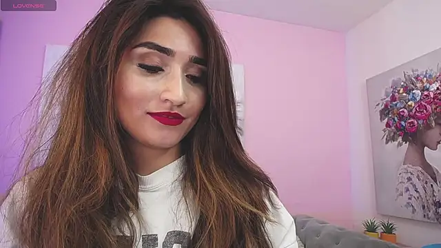 Snapshot of linda_morgan1 chatting on 10.11.25 linda morgan1 online show from 10.11.25