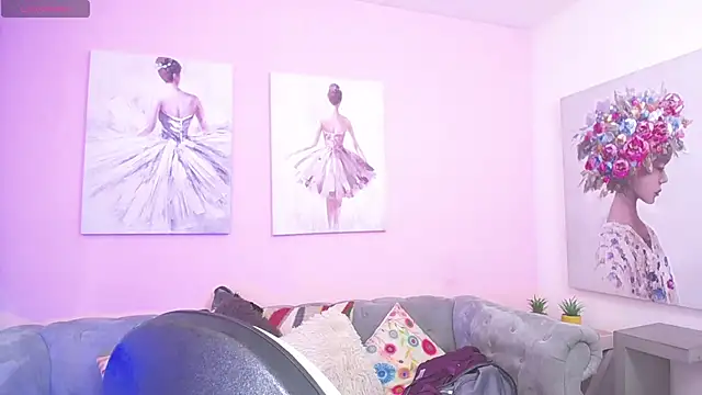 Snapshot of linda_morgan1 chatting on 10.25.25 linda morgan1 online show from 10.25.25