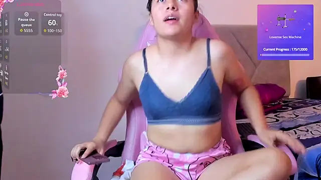 Sexxyy Couple  online show from 06.24.26