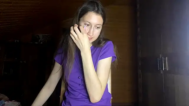 Shyselly online show from 10.10.25