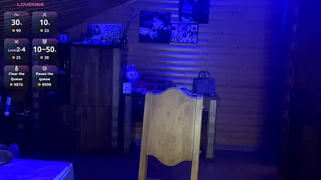 Shyselly online show from 10.26.25