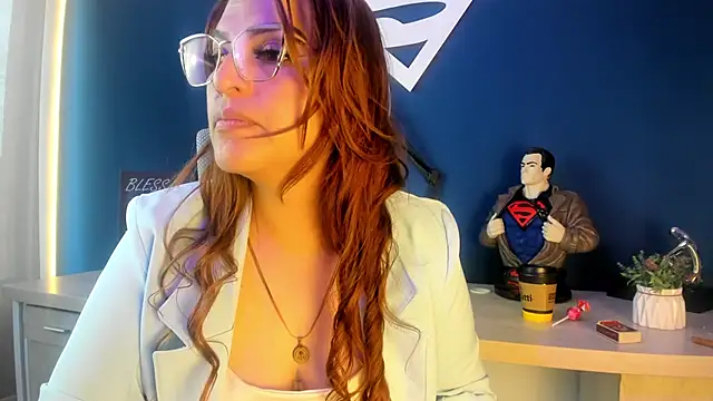 Skylar  Desire online show from 10.17.25