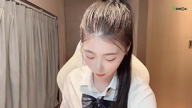 Makinghappymyself  online show from 11.02.25