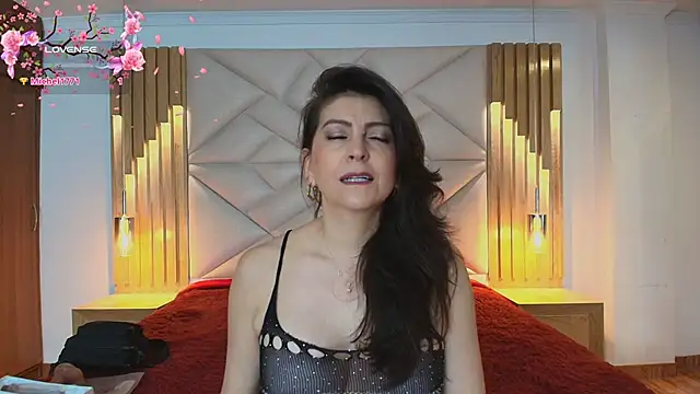 allie pearl online show from 01.08.26