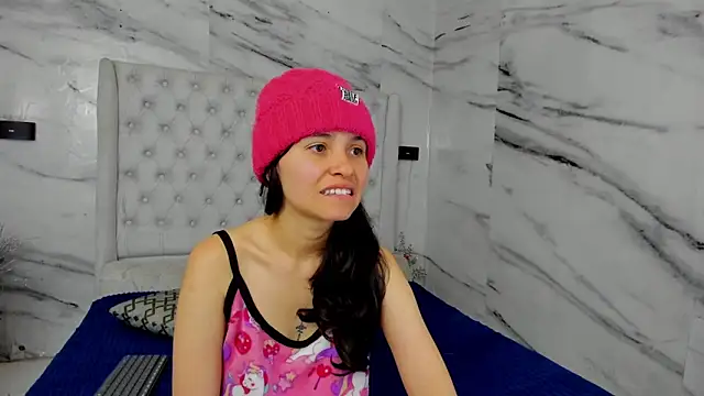 Ari and Storm online show from 10.02.25