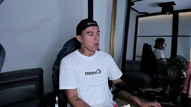 LiamDeep online show from 10.08.25