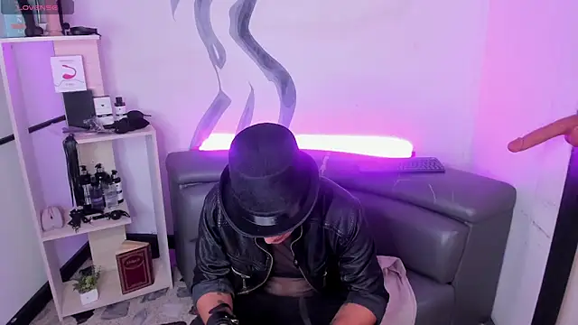 LiamDeep online show from 11.05.25