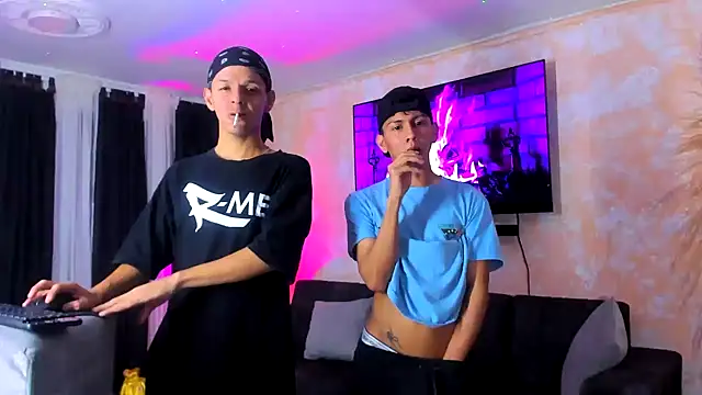 Snapshot of Marcus_and_Tony chatting on 09.18.25 Marcus and Tony online show from 09.18.25