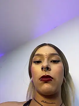 SkyThompson online show from 11.04.25