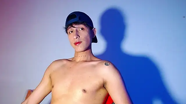 rowanbigboy23 online show from 12.19.25