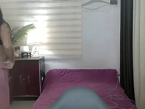 Snapshot of Kayra_Slut122 chatting on 10.31.25 Kayra Slut122 online show from 10.31.25