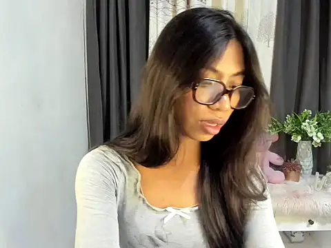 Snapshot of Kayra_Slut122 chatting on 11.01.25 Kayra Slut122 online show from 11.01.25