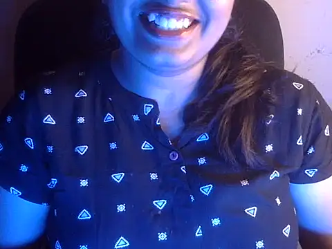 Aanya Hazel online show from 09.11.25