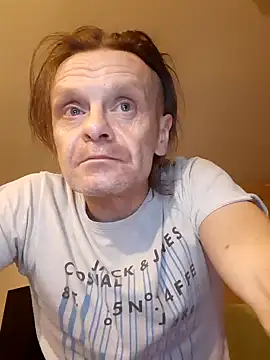 Snapshot of Kuba_Gd chatting on 01.01.25 Kuba Gd online show from 01.01.25