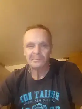 Snapshot of Kuba_Gd chatting on 01.12.25 Kuba Gd online show from 01.12.25