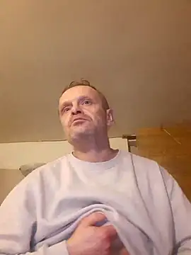 Snapshot of Kuba_Gd chatting on 01.20.25 Kuba Gd online show from 01.20.25