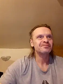 Snapshot of Kuba_Gd chatting on 02.02.25 Kuba Gd online show from 02.02.25