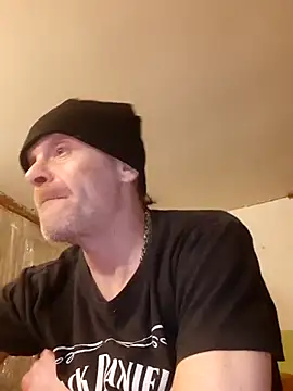 Snapshot of Kuba_Gd chatting on 02.04.25 Kuba Gd online show from 02.04.25