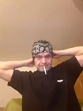 Snapshot of Kuba_Gd chatting on 02.06.25 Kuba Gd online show from 02.06.25