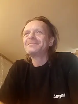 Snapshot of Kuba_Gd chatting on 02.20.25 Kuba Gd online show from 02.20.25