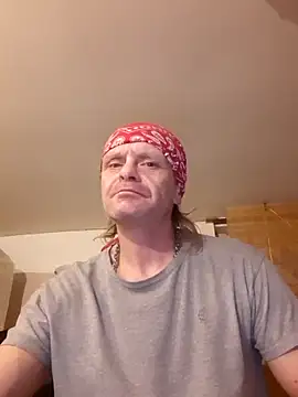 Snapshot of Kuba_Gd chatting on 02.27.25 Kuba Gd online show from 02.27.25