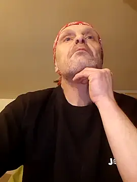 Snapshot of Kuba_Gd chatting on 03.11.25 Kuba Gd online show from 03.11.25