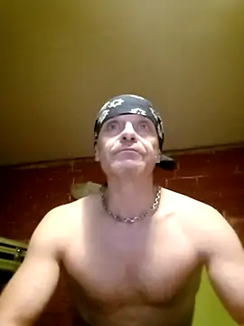 Snapshot of Kuba_Gd chatting on 09.24.25 Kuba Gd online show from 09.24.25