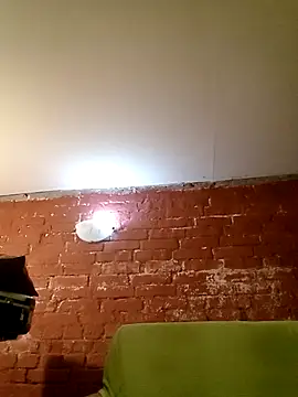 Snapshot of Kuba_Gd chatting on 10.18.25 Kuba Gd online show from 10.18.25